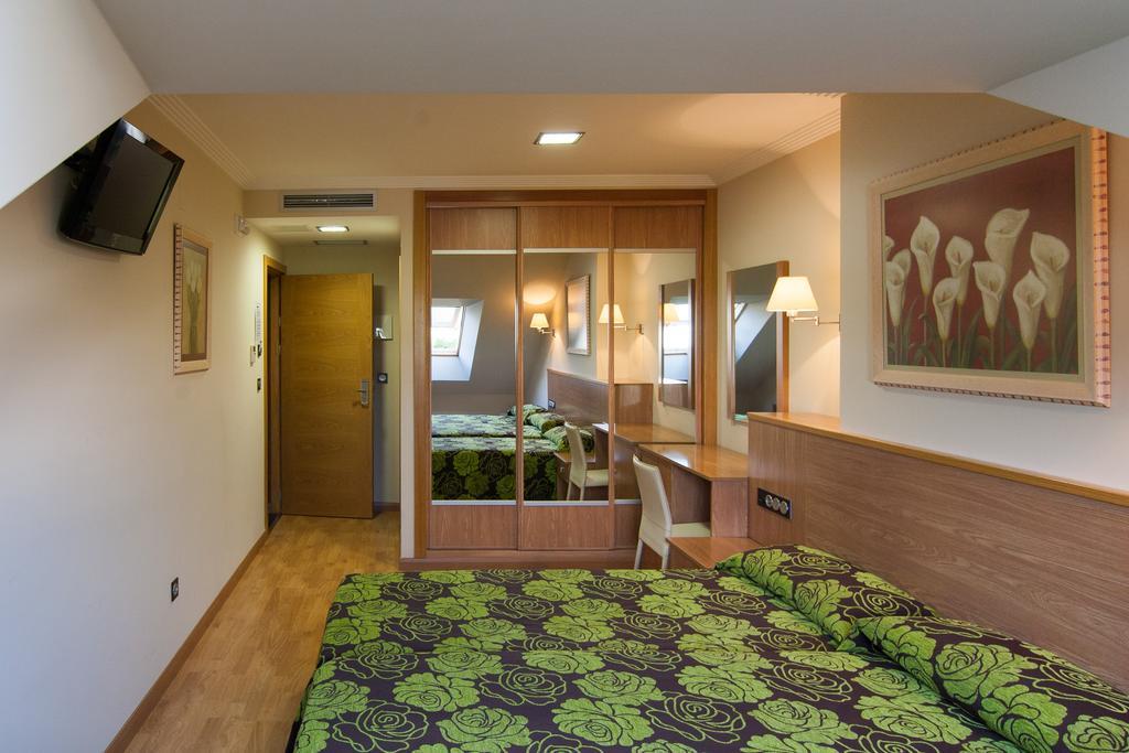 Pontus Veteris Hotel Sanxenxo Room photo